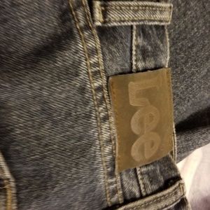 Lee brand brand 40x32 relaxed fit
